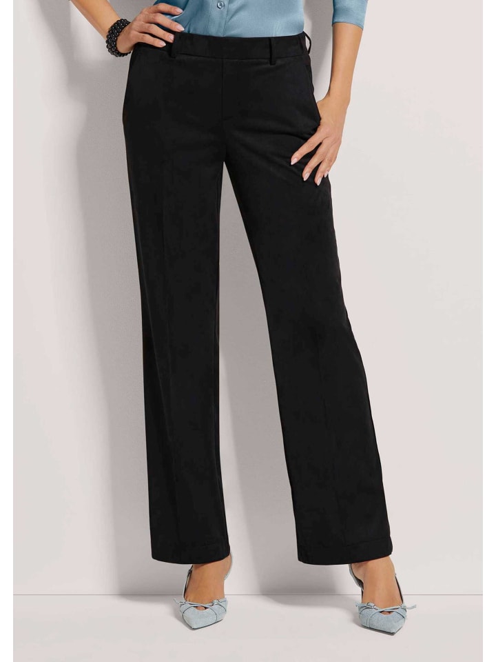 

MADELEINE Эластичные брюки из искусственной замши черного цвета