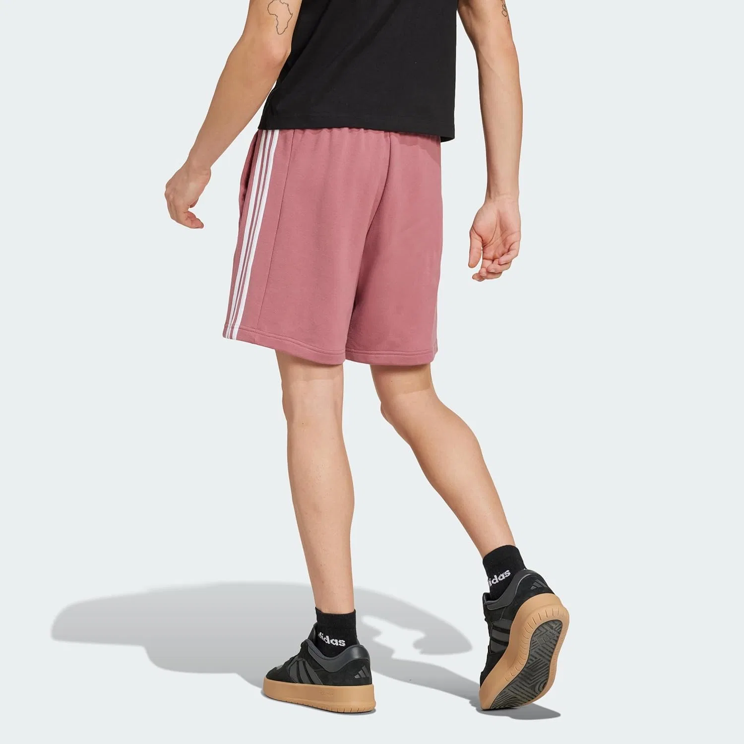 Мужские шорты adidas Essentials из французской махровой ткани с тремя полосками — фото 4