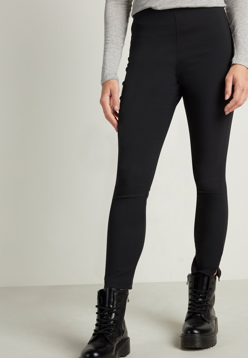 

Леггинсы Tezenis, цвет nero