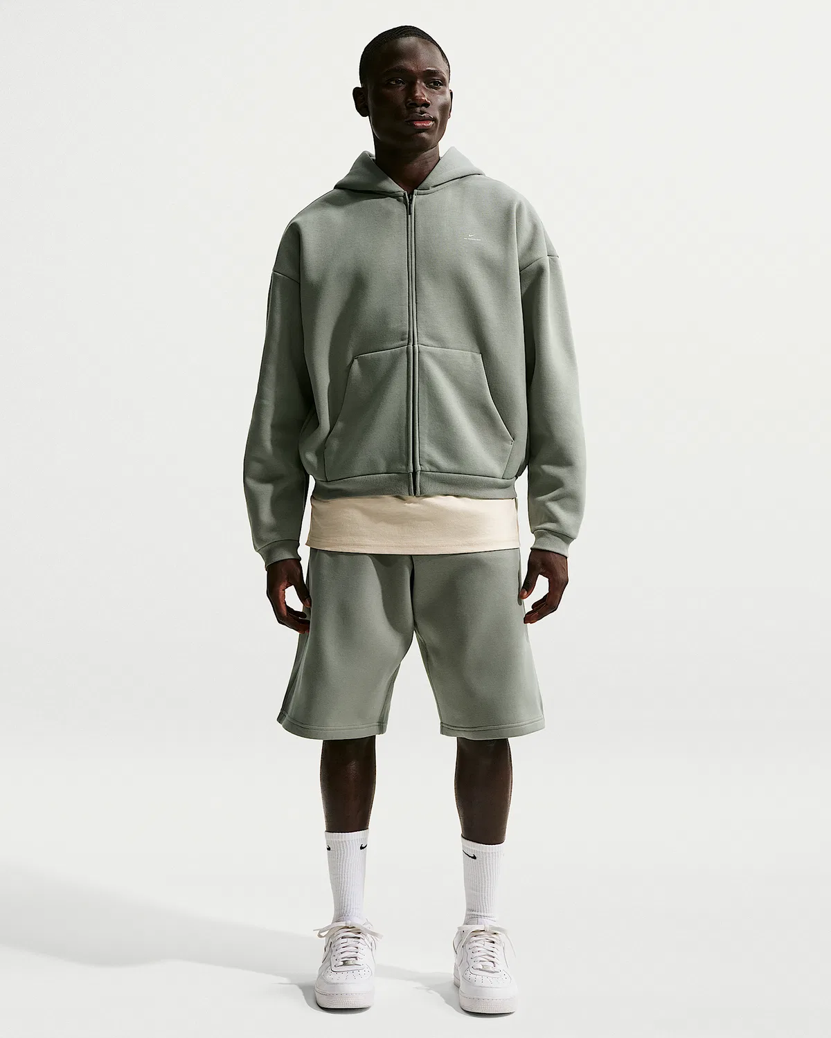 Мужская баскетбольная кофта Nike Standard Issue Therma-FIT на молнии, Dark Stucco/Pale Ivory — фото 4