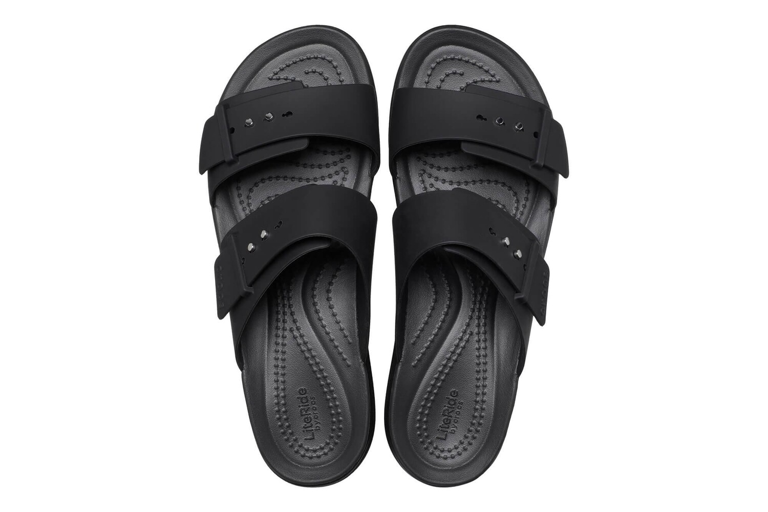 Сандалии Brooklyn на танкетке с пряжкой Lowwdg Crocs, черный — фото 3