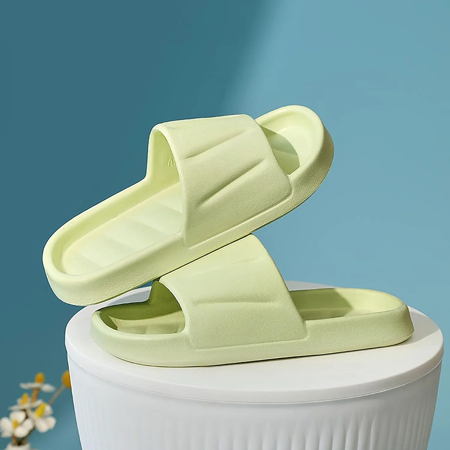 Женские тапочки для плавания Generic, мужские тапочки Cloud Slippers, супермягкие тапочки, легкие и красивые ванны, красивые ванны, шлепанцы на платформе Generisch, зеленый — фото 3