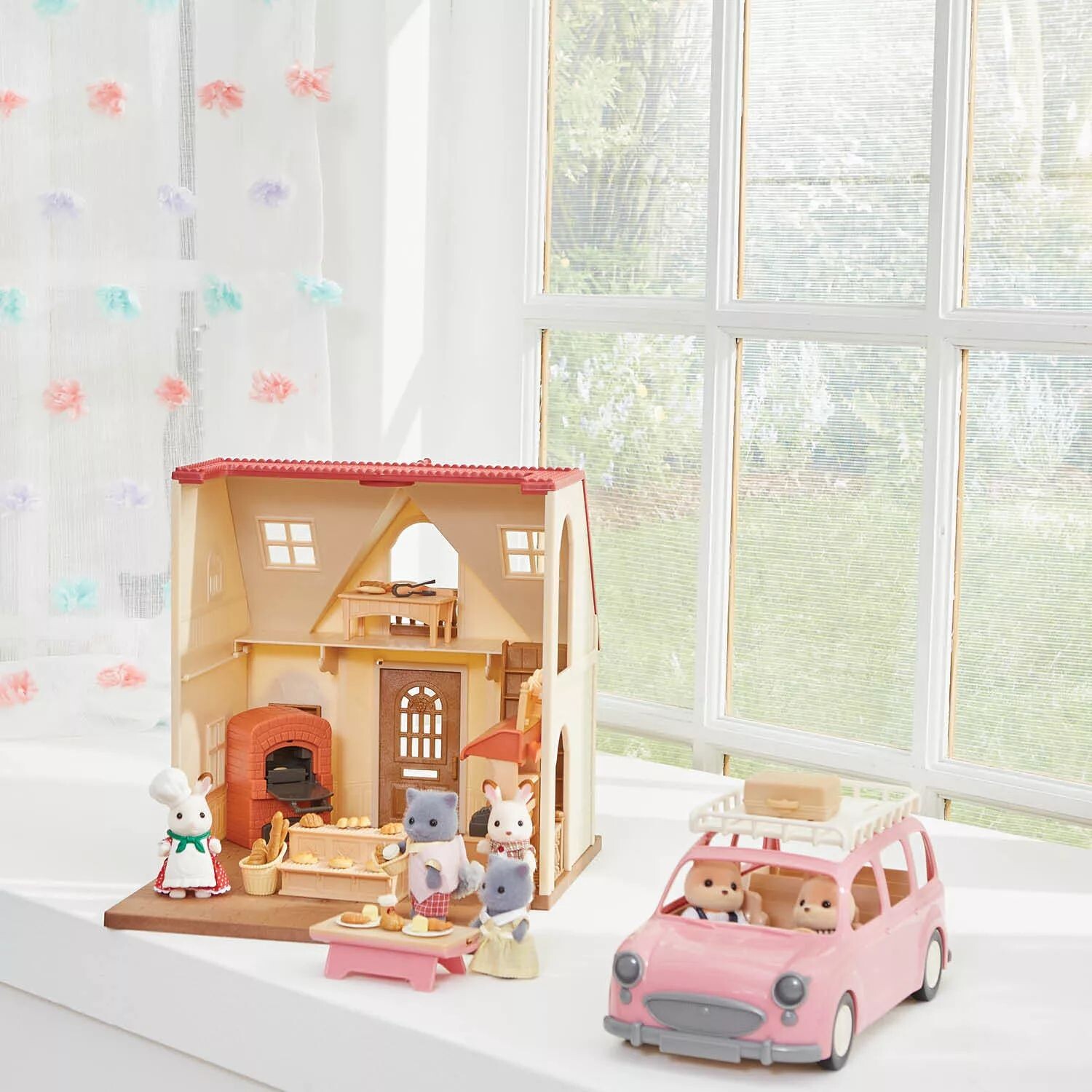 Стартовый набор Calico Critters Bakery Shop, кукольный домик, игровой набор с мебелью и аксессуарами Calico Critters — фото 3