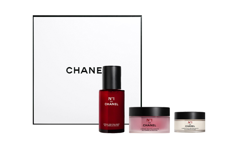 CHANEL Red Camellia Triology Box набор для ухода за кожей увлажняющие сыворотки 30мл+крем для глаз 15г+крем для лица 50г — фото 2