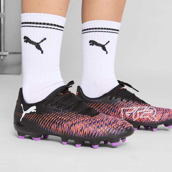 Женские футбольные бутсы для игры на твердом/искусственном грунте Future 8 Play Puma, черный — фото 2