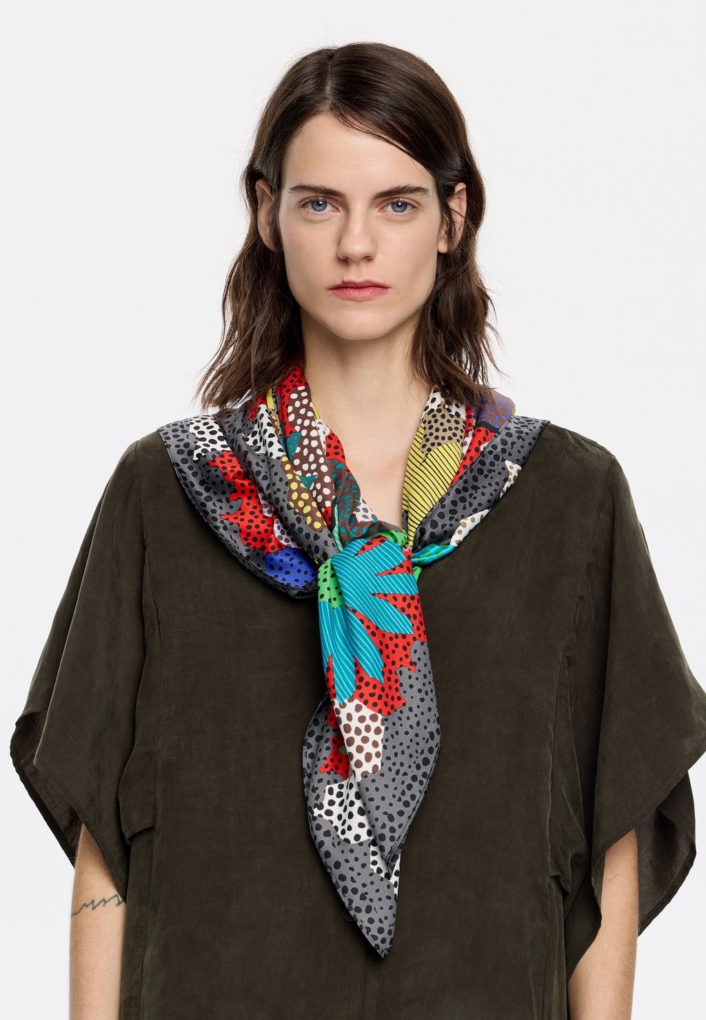 

Шарф FLORES DOTS Y RAYAS Bimba Y Lola, красный