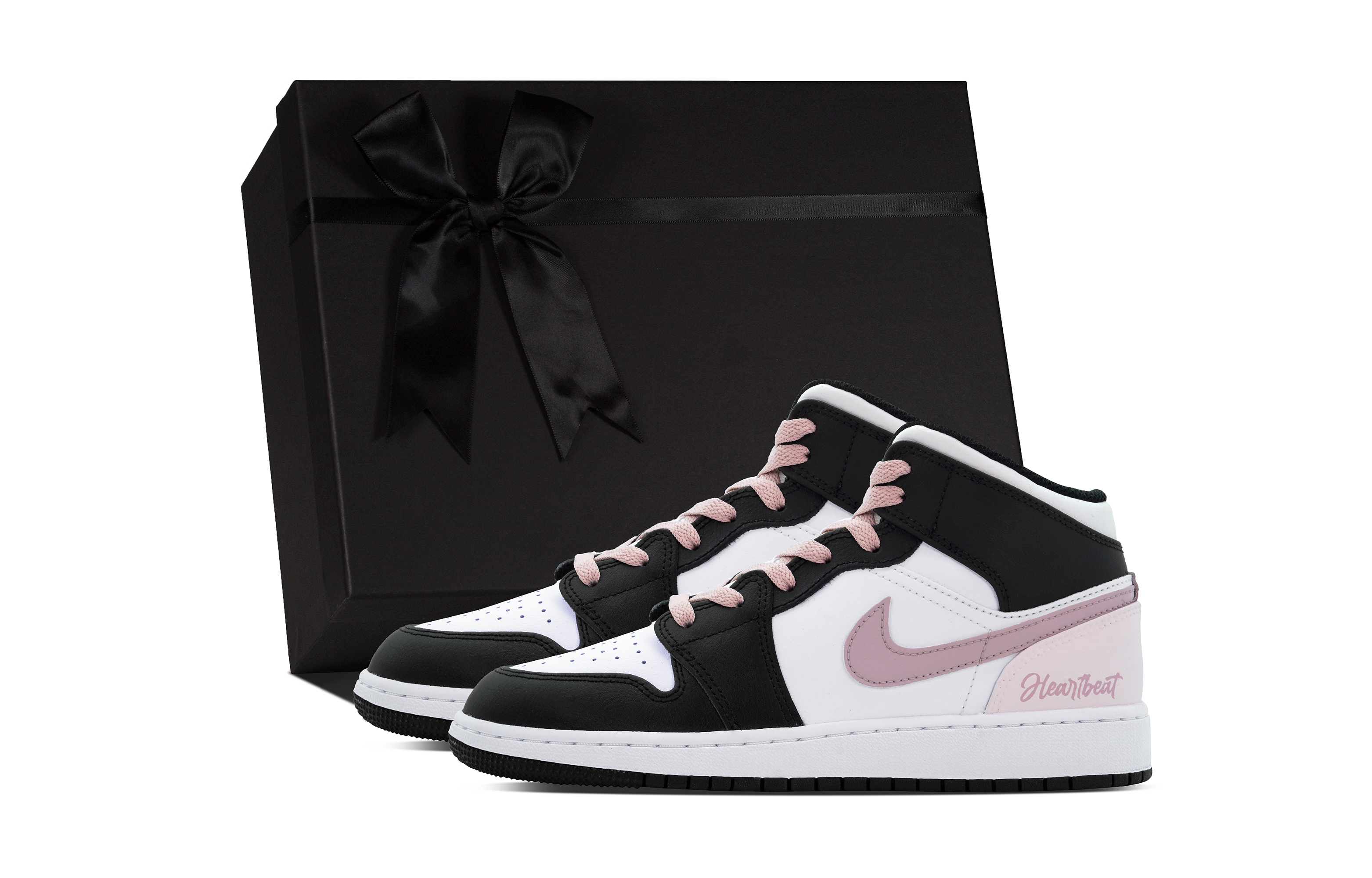 

Кроссовки Air Jordan 1 Kids' Basketball Shoes Grade School, черный/розовый