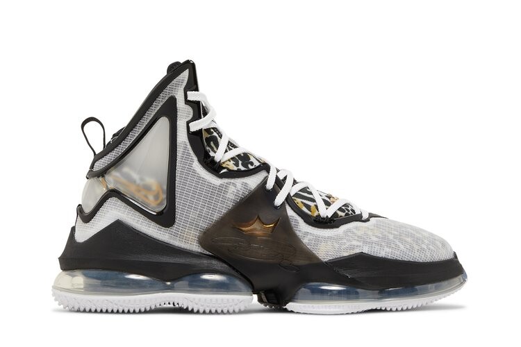 

Кроссовки Nike LeBron 19, белый