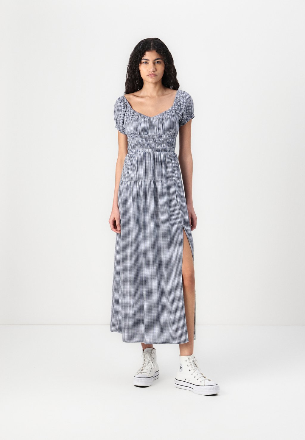 

Платье макси SMOCKED WAIST MAXI DRESS Hollister Co., темно-синий