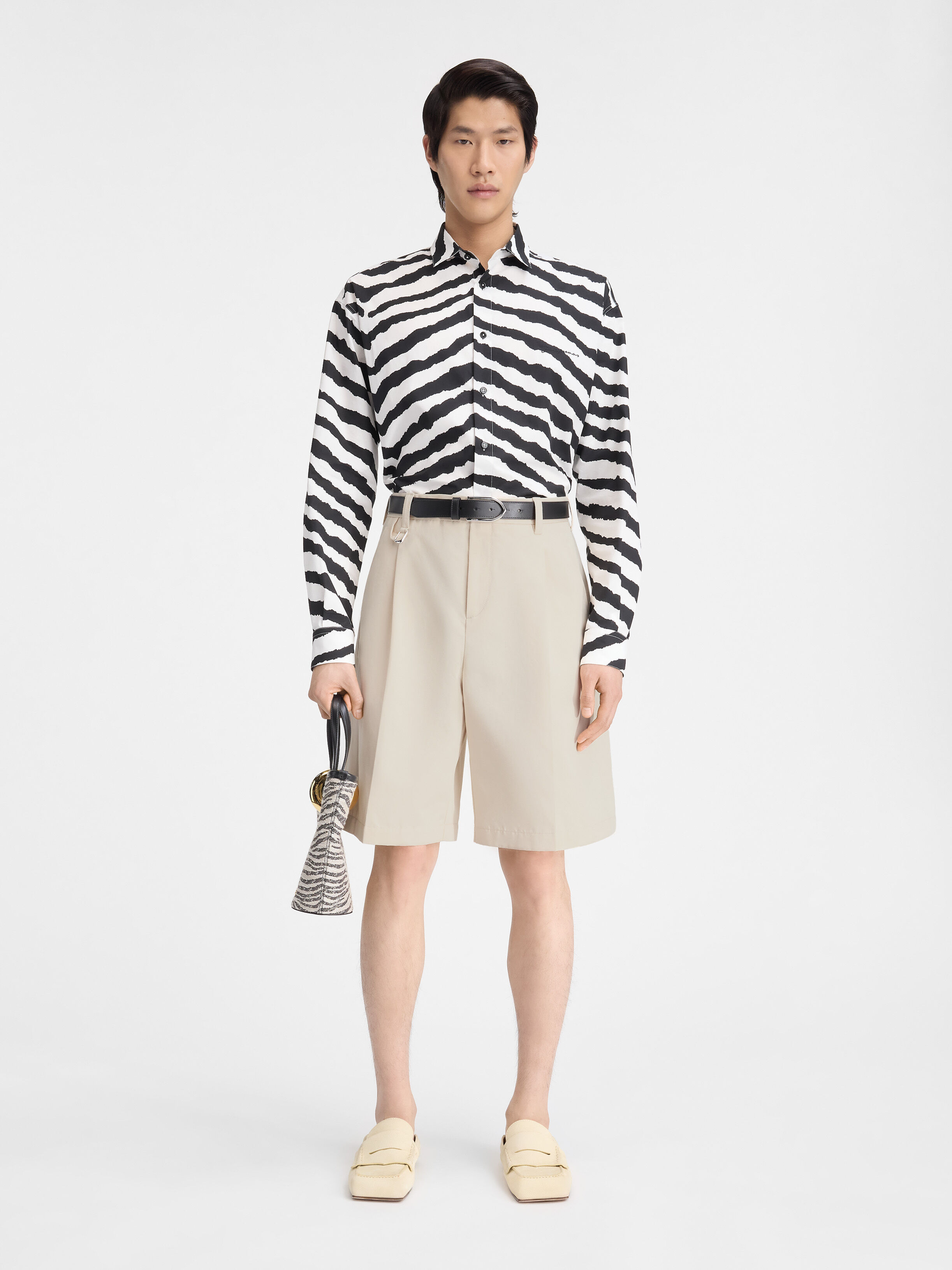 

Широкие шорты-бермуды по фигуре JACQUEMUS The Melo shorts, светло-бежевый