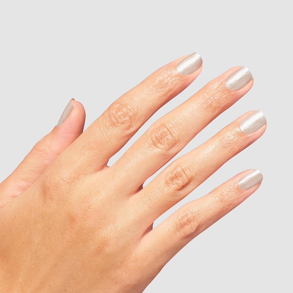 Лак для ногтей nail lacquer i'm dreaming collection Opi, hands in the clouds, объем 15 мл — фото 3