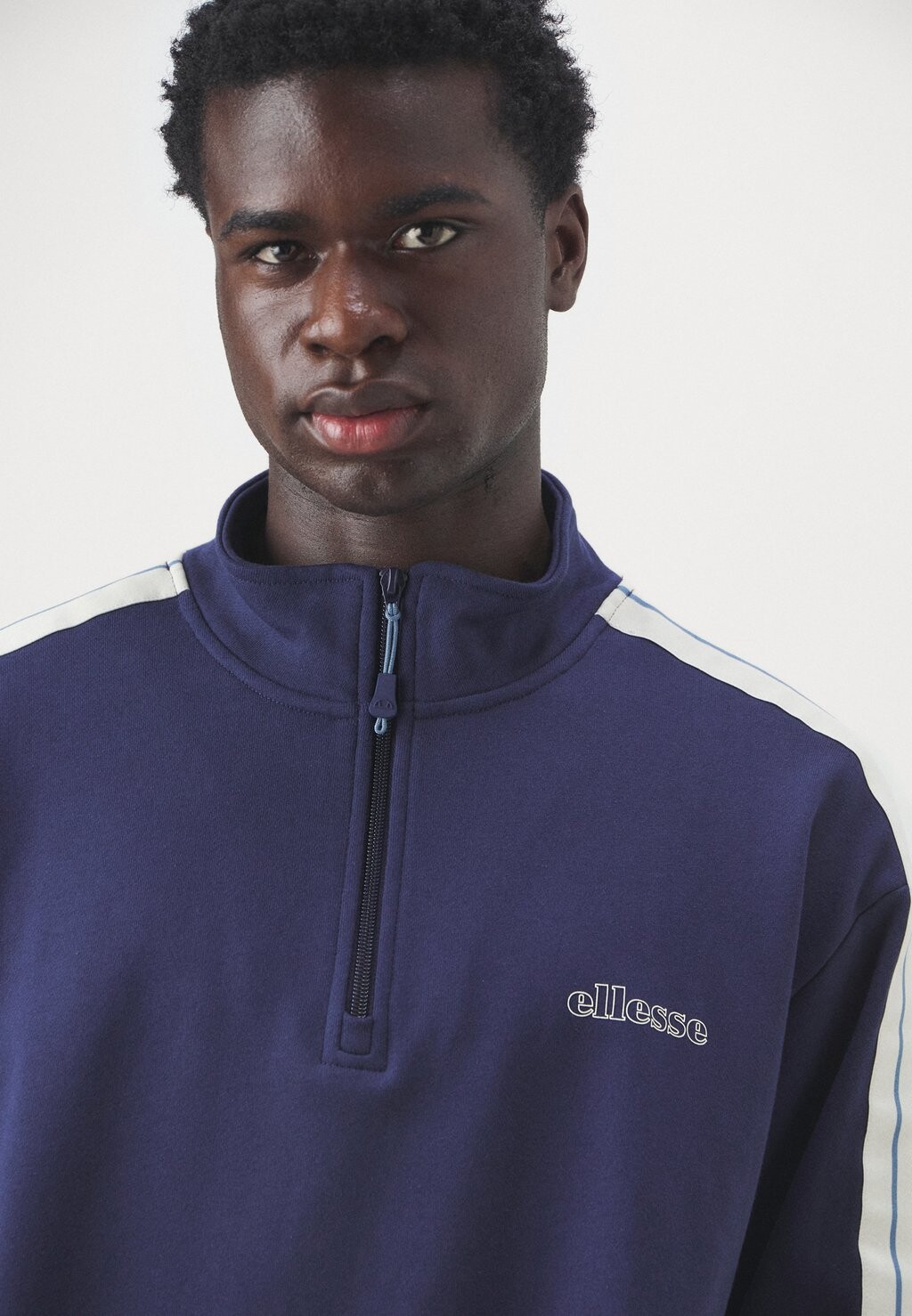 

Толстовка PILTON Ellesse, темно-синий