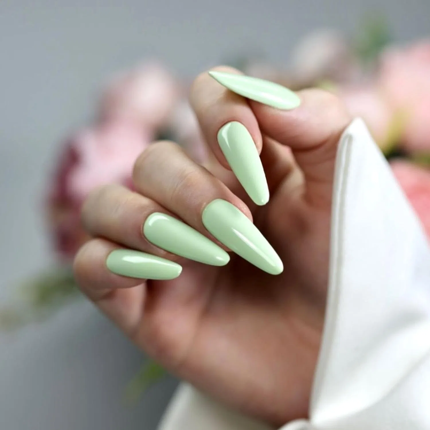 Гибридный гель-лак для ногтей Boska Nails UV LED «Oatmilk Matcha» № 565, зеленый, 6 мл Boska Nails, Oatmilk Matcha No. 565 — фото 4
