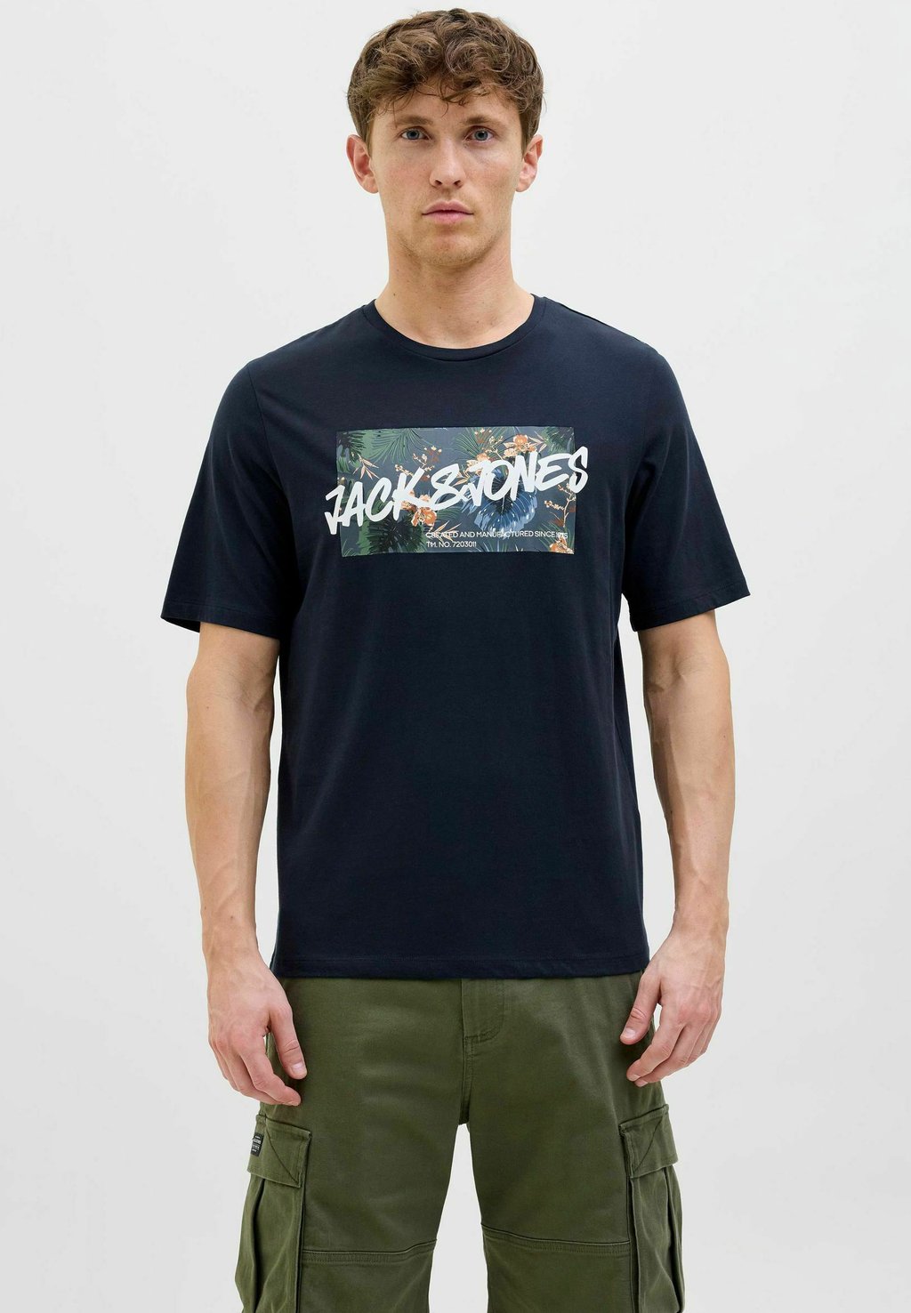 

Футболка с принтом LOGO RUNDHALSAUSSCHNITT Jack & Jones, темно-синий