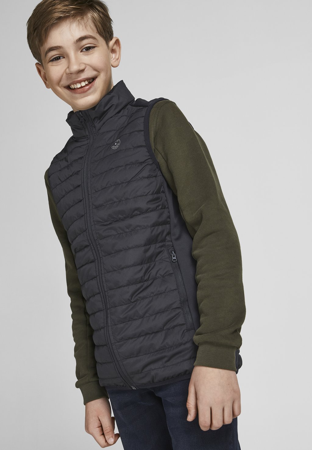 

Жилет Jack & Jones Junior, черный