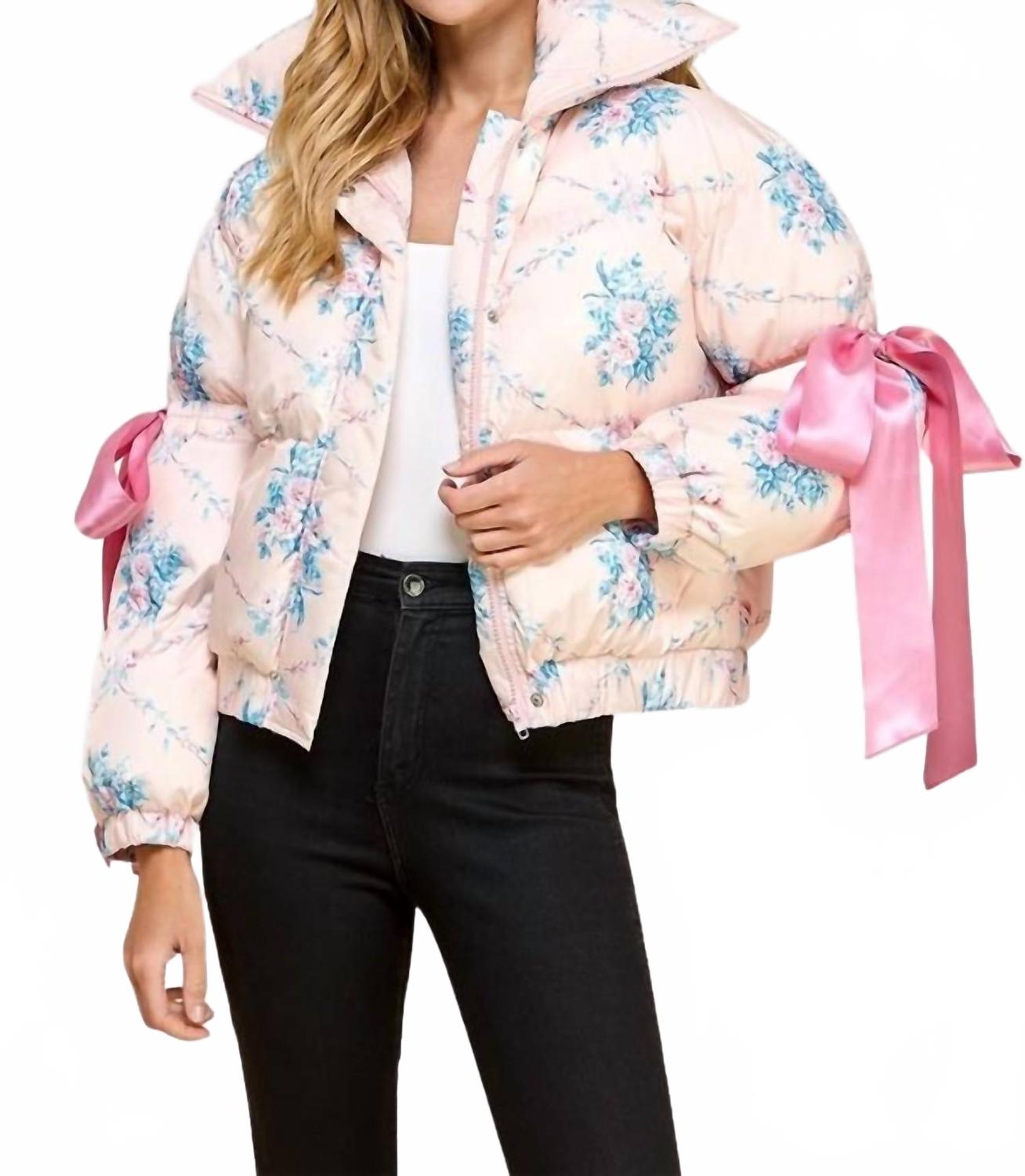 

Пуховик с длинными рукавами и цветочным принтом в виде ленты розового цвета Pretty Follies, розовый