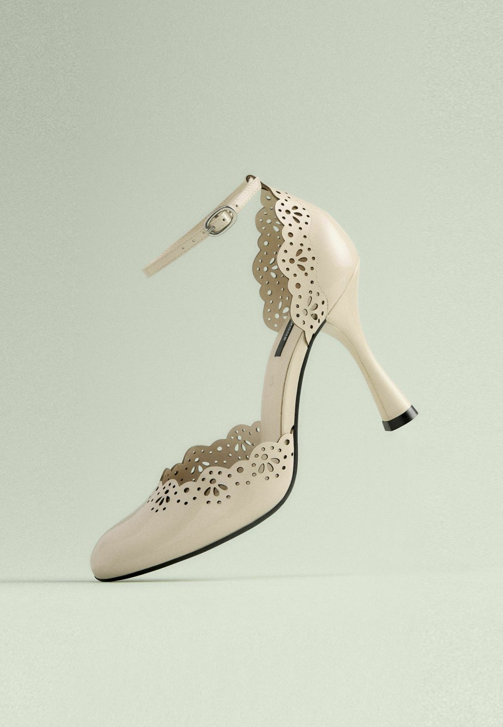 Классические туфли на каблуке REGULAR FIT - TABITHA SIMMONS X ORTON ROUND TOE LASER CUT DETAIL Next, бежевый — фото 2