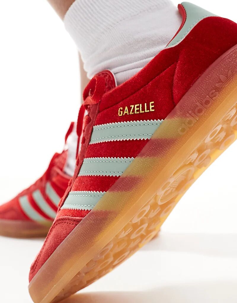 Кроссовки Gazelle Indoor из красного и синего бархата adidas Originals — фото 3