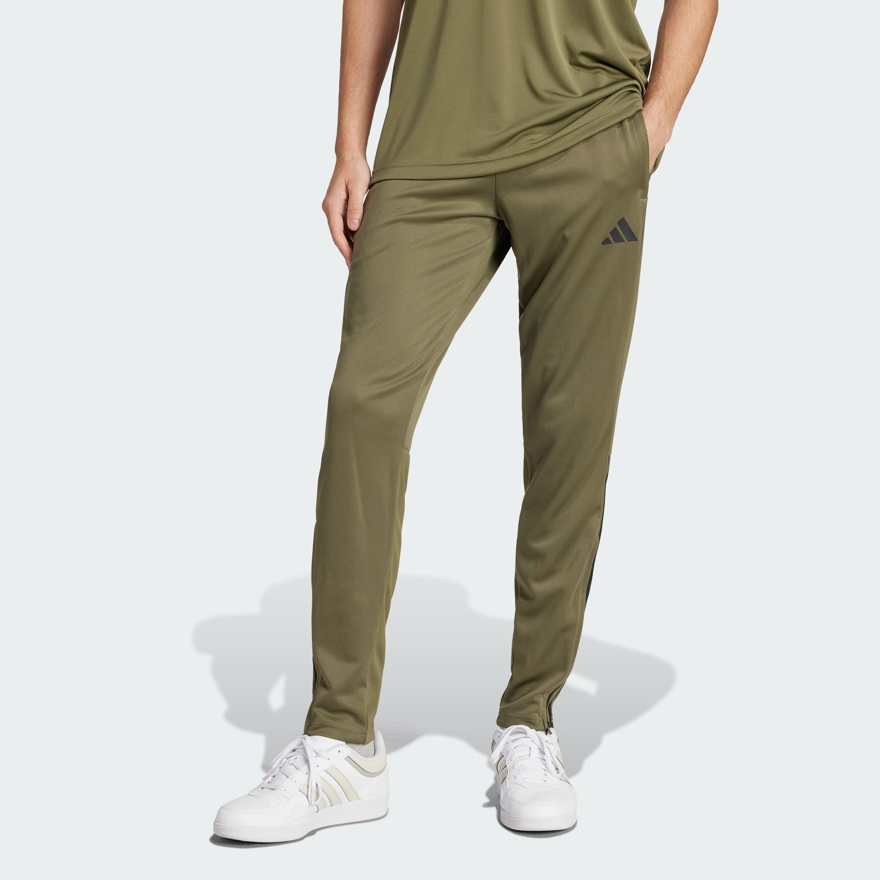 

Зауженные брюки Sereno aeroready cut с тремя полосками Adidas, olive strata/black
