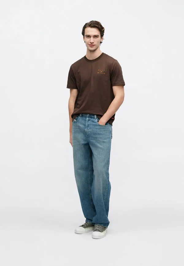 Подгонка обычной футболки Diesel, Brown — фото 2