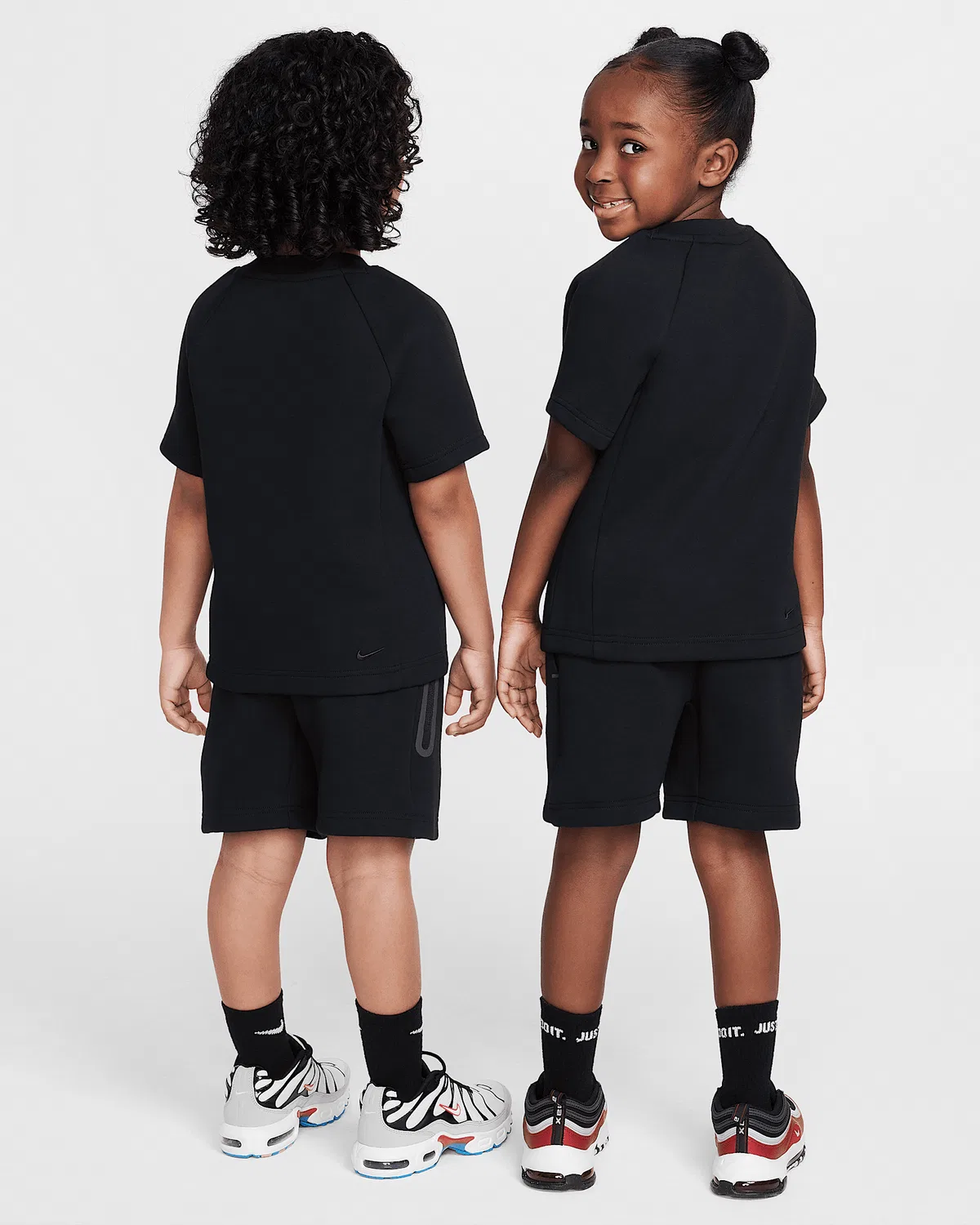 Детский набор из 2 предметов Nike Little Kids' Crew Set, Black — фото 2