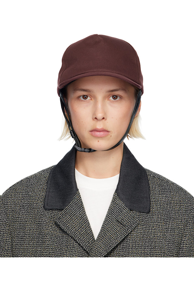 

Maison Margiela Бордовая шапка для верховой езды