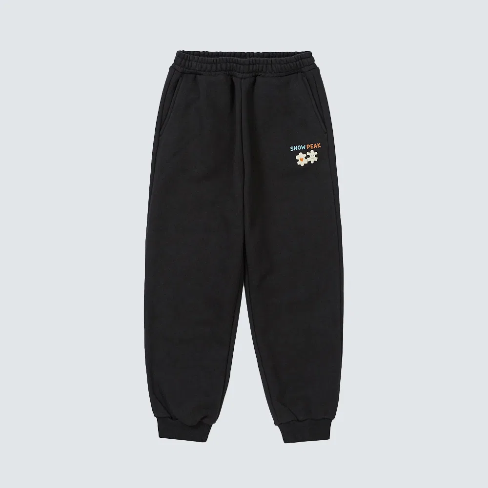 Детские графические джоггеры чёрного цвета от Snowpeak Apparel Kids — фото 2