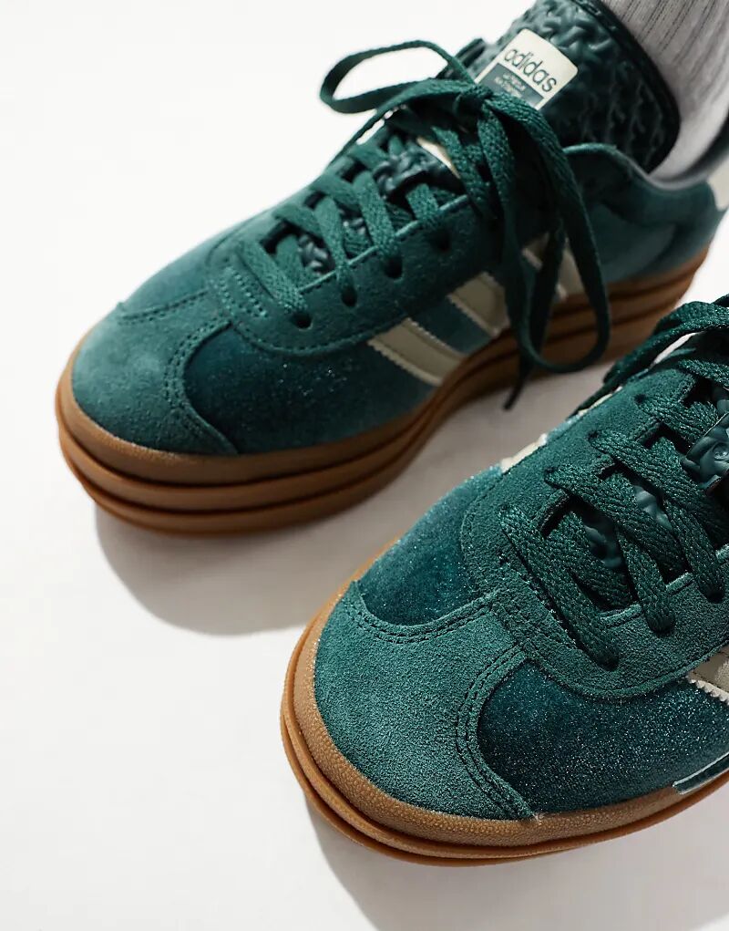 Кроссовки Gazelle Bold темно-зеленого цвета с бархатистым оттенком adidas Originals — фото 4