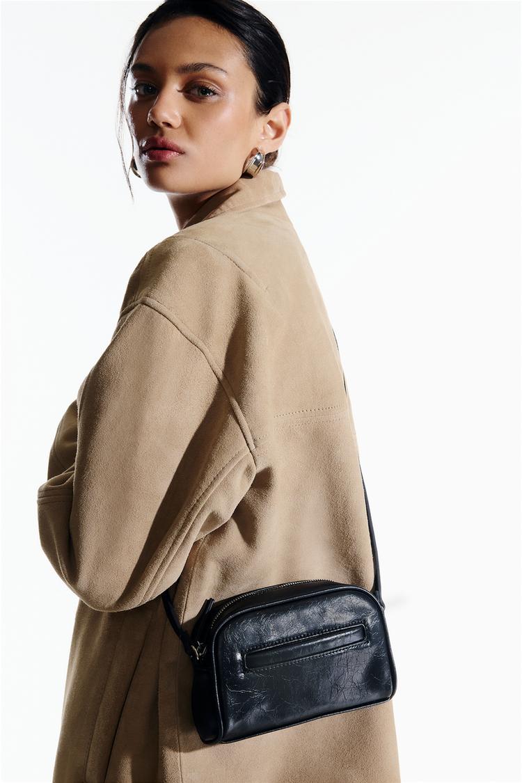 

Сумка через плечо с карманом Pull And Bear, черный