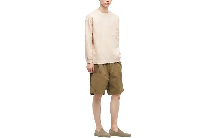 

Футболка унисекс светло-бежевая Uniqlo, светло-бежевый