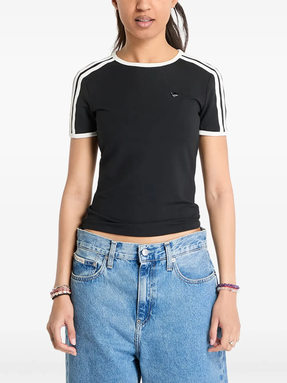 

Футболка с вышитым логотипом adidas, черный