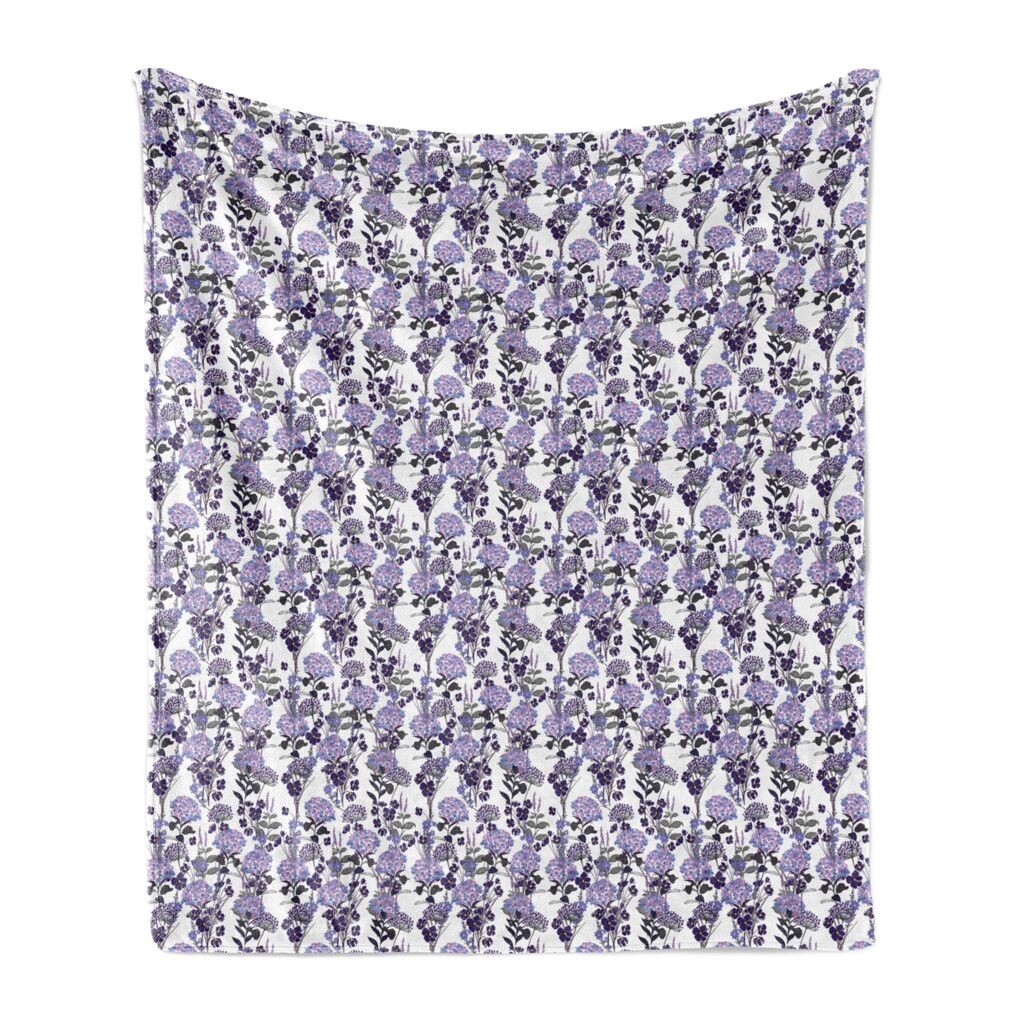 

Мягкое фланелевое флисовое одеяло ABAKUHAUS Flowers, Spring Time Clutter от Endemic Flowers, 175 x 230 см, фиолетово-синий, потолок синий