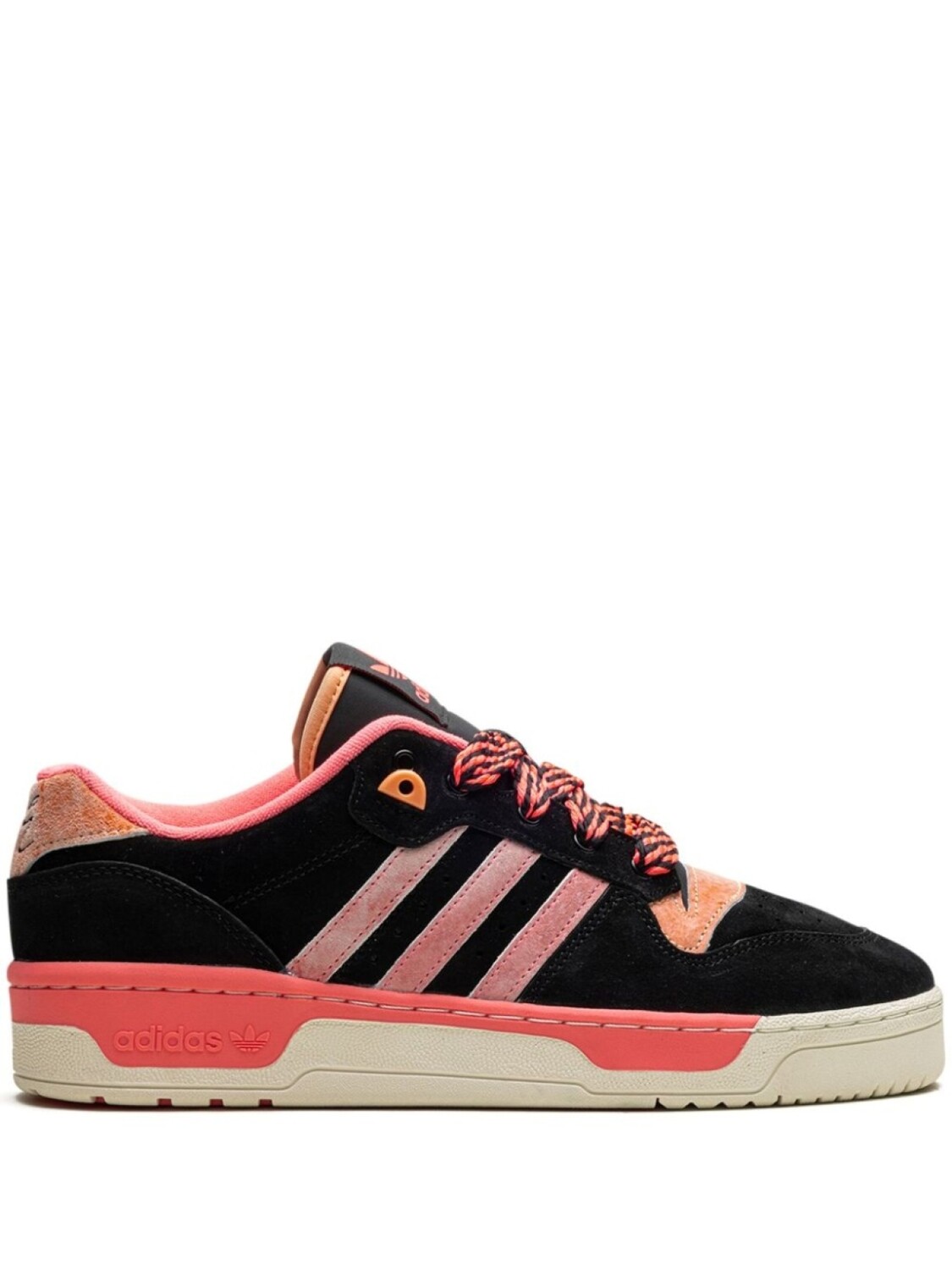 

Adidas кроссовки Anthony Edwards Rivalry Low With Love, черный