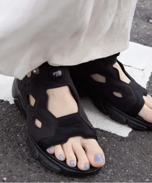 Унисекс сандалии Reebok Instapump Fury чёрные