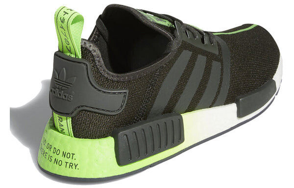 Кроссовки звездные войны x nmd_r1 Adidas, зеленый — фото 3