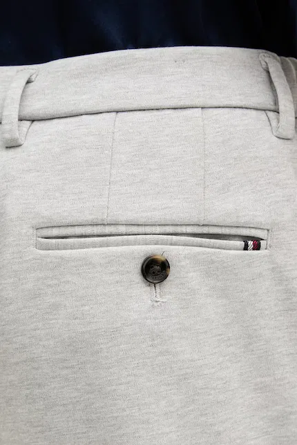 Брюки классические из костюмной ткани Tommy Hilfiger, серые — фото 4