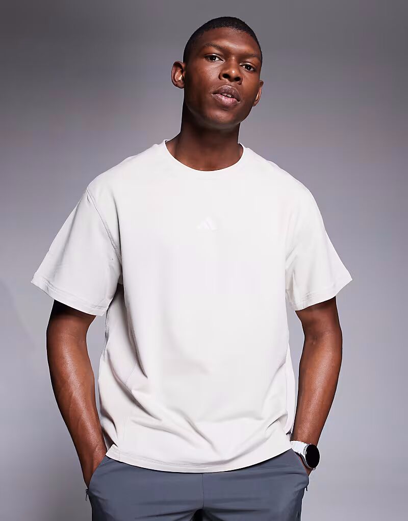 

Футболка Adidas Training D4T в цвете «камень»