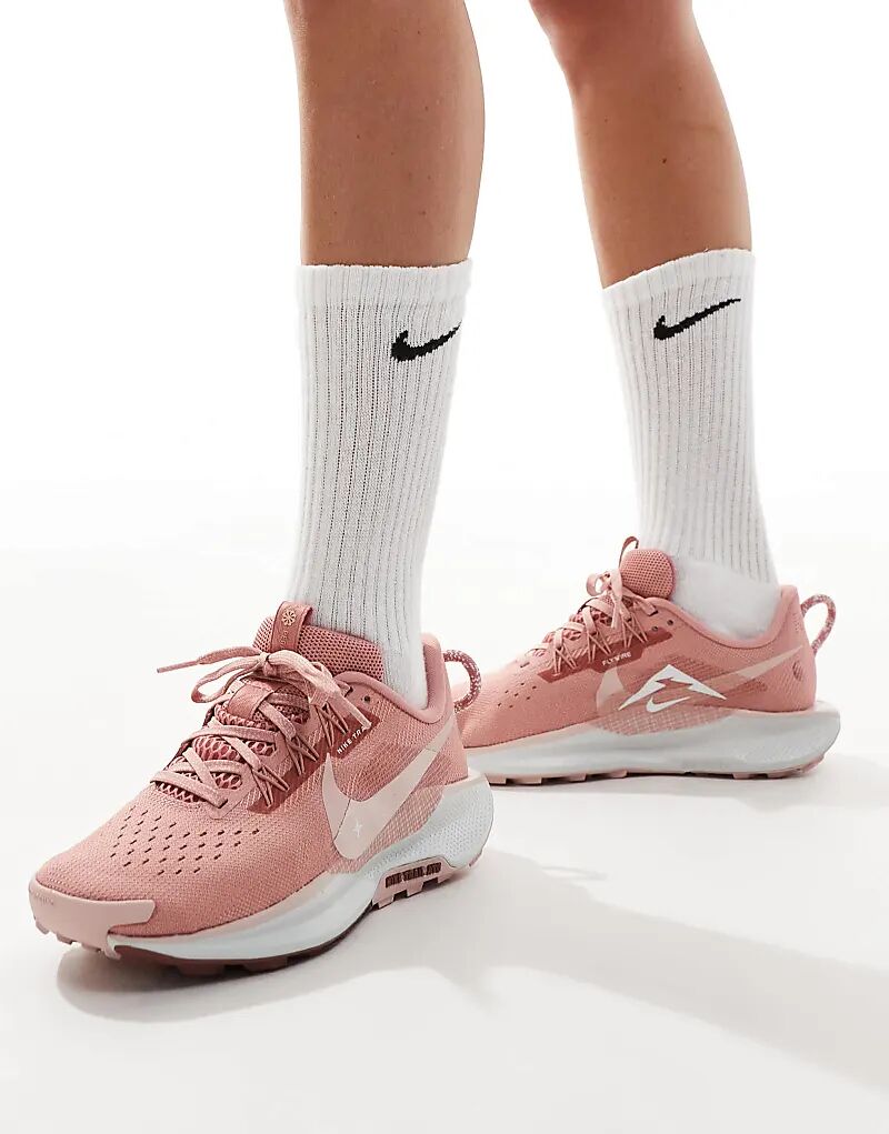 Кроссовки ReactX Pegasus Trail 5 розового цвета Nike Running — фото 3
