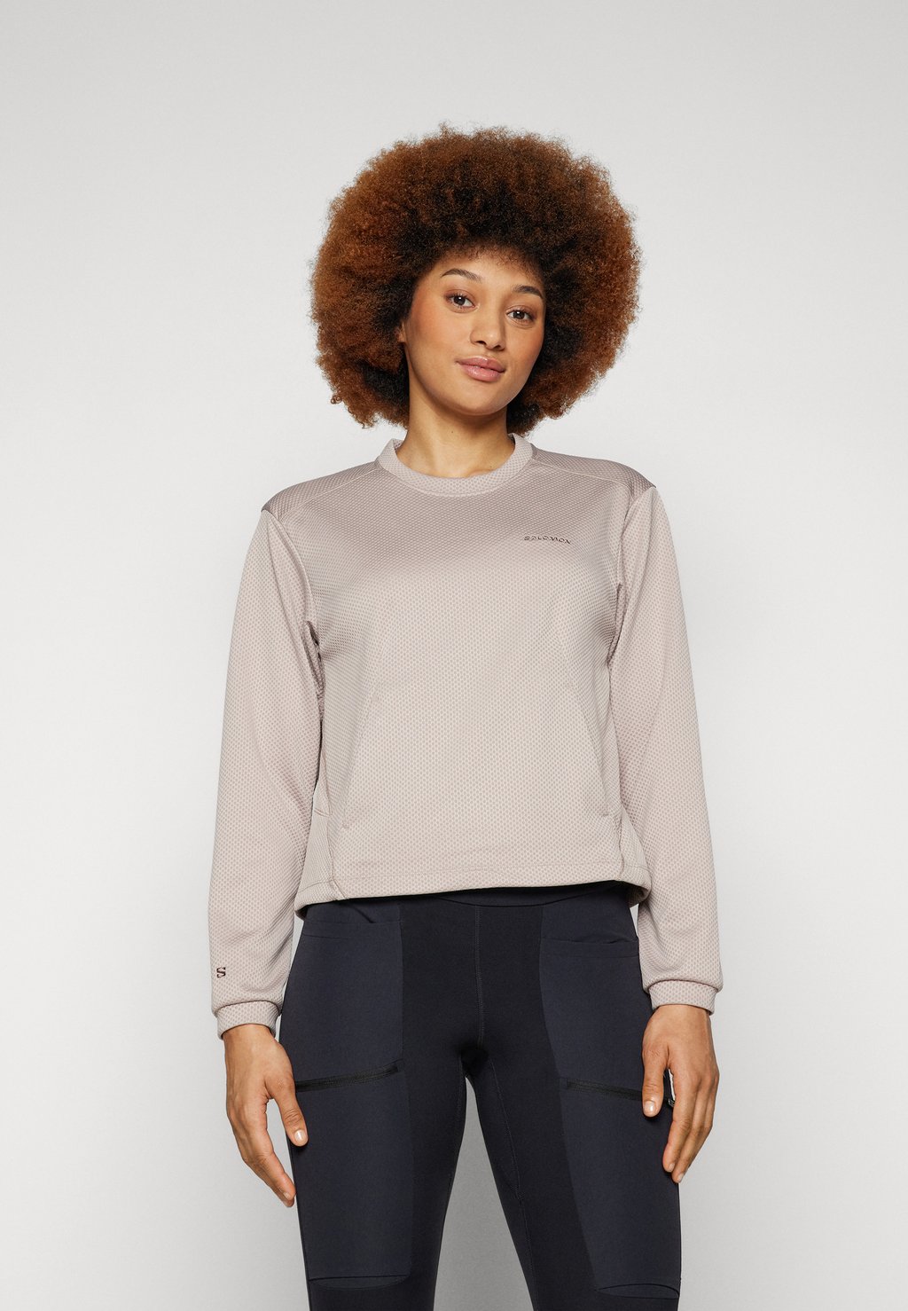 

Толстовка CREWNECK Salomon, серо-коричневый