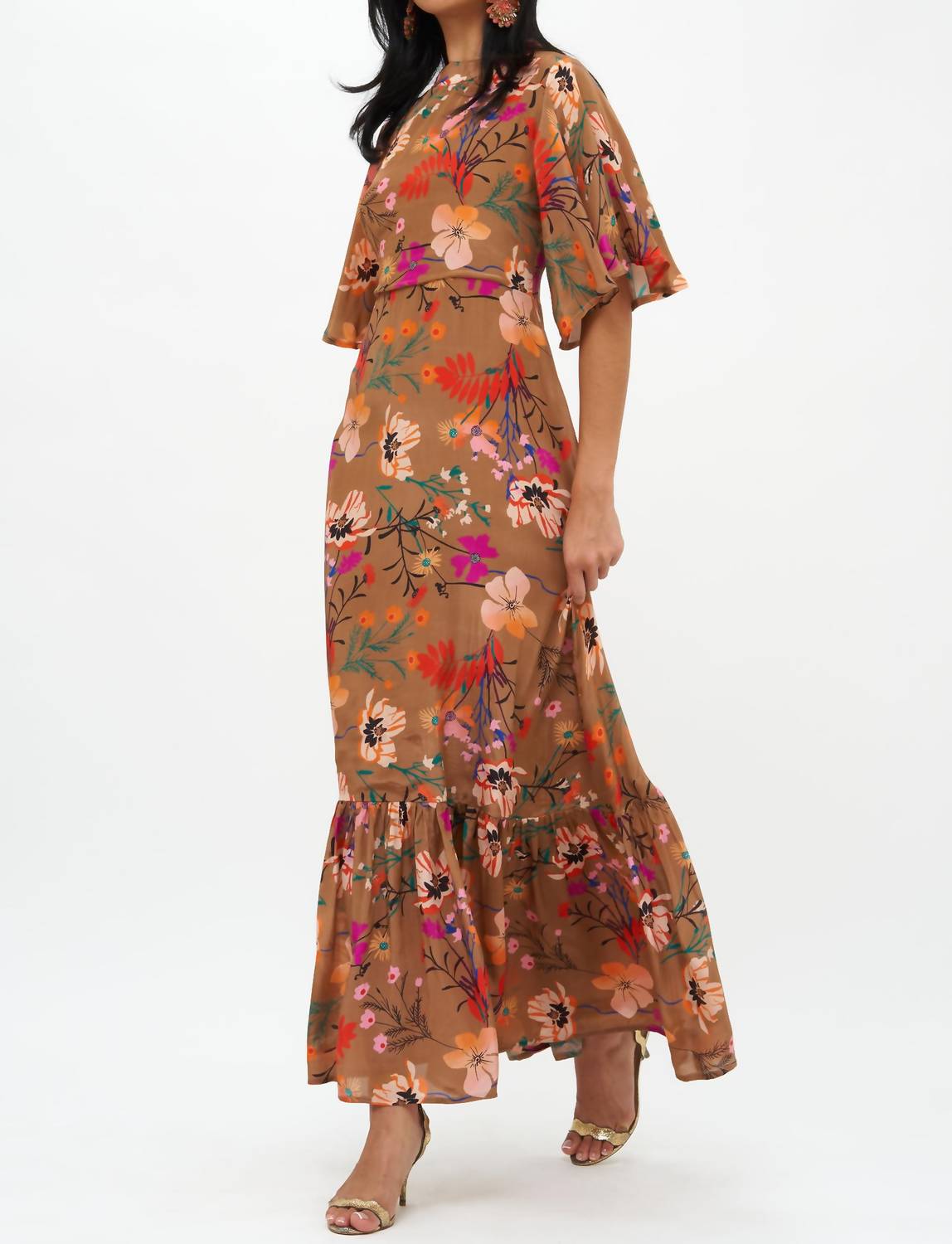 

Woodland Flirty Mock Neck Maxi Dress In Mocha - Лесное кокетливое платье макси с высоким воротником в цвете мокко Oliphant