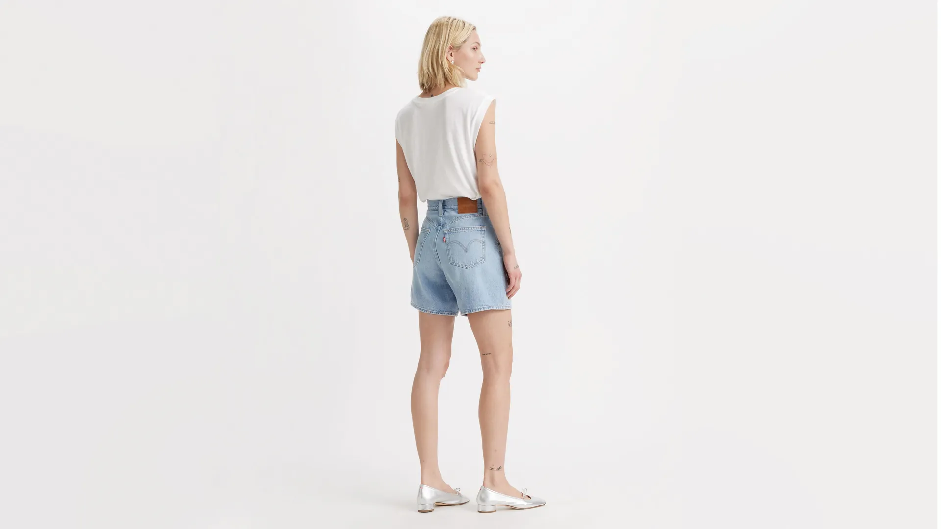 Мешковатые женские шорты с высокой посадкой Levi's, цвет Far and Wide - Medium Wash — фото 3