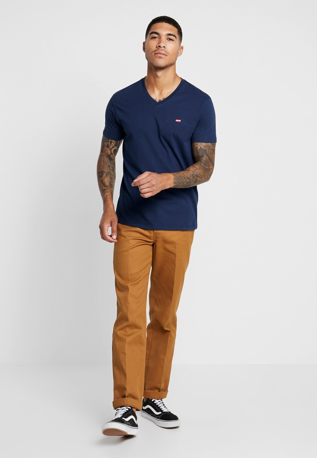 Базовая футболка Original V-Neck Levi's, цвет dress blues — фото 2