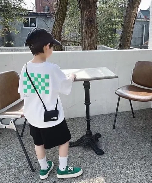 Детская футболка с принтом CHACKER Tickle белая — фото 4