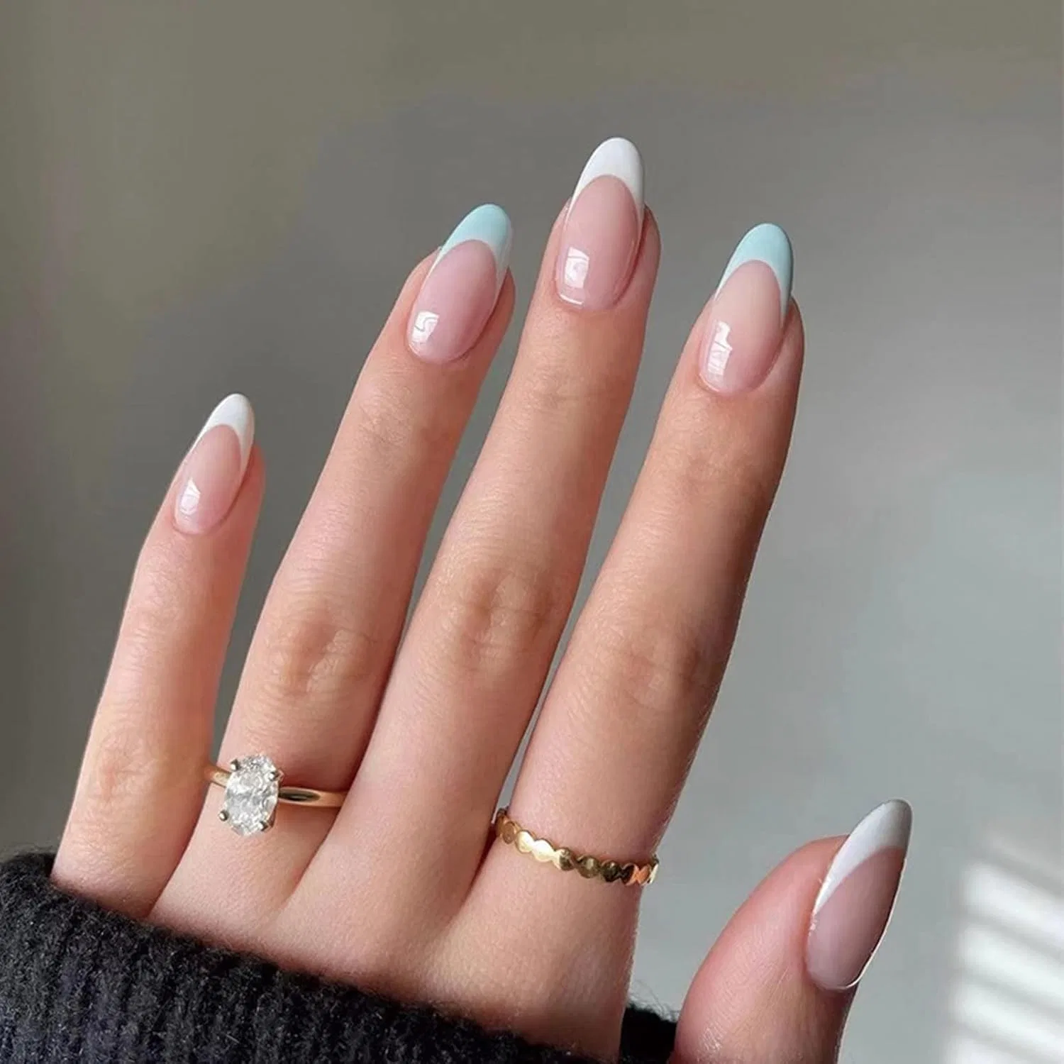 Накладные ногти JUSTOTRY миндалевидные короткие «Голубой френч» Justotry, Sky Blue & White 3