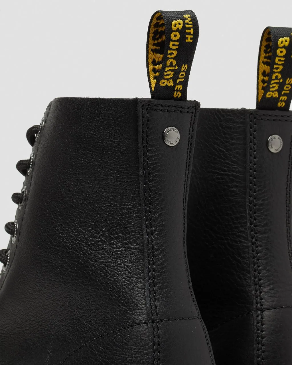 Ботинки кожаные Dr. Martens 1460 Max на платформе, черный — фото 3