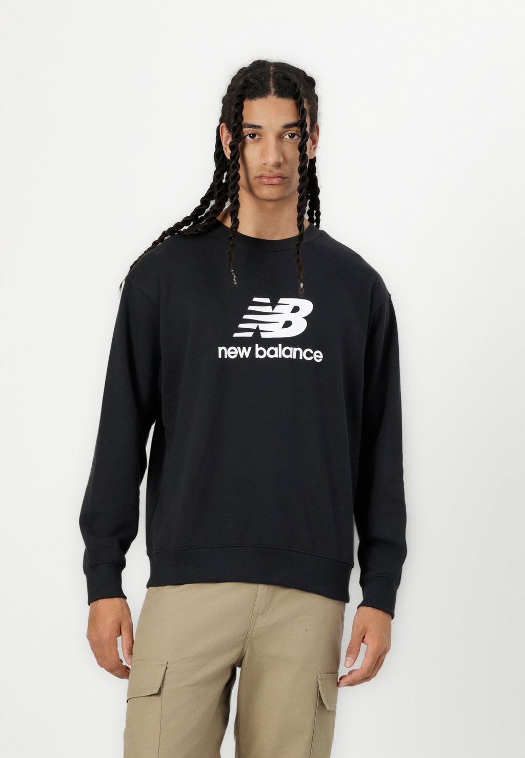 

Толстовка ESSENTIALS FRENCH LOGO CREW UNISEX New Balance, черный