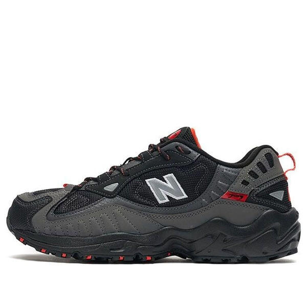 

Кроссовки 703 New Balance, черный