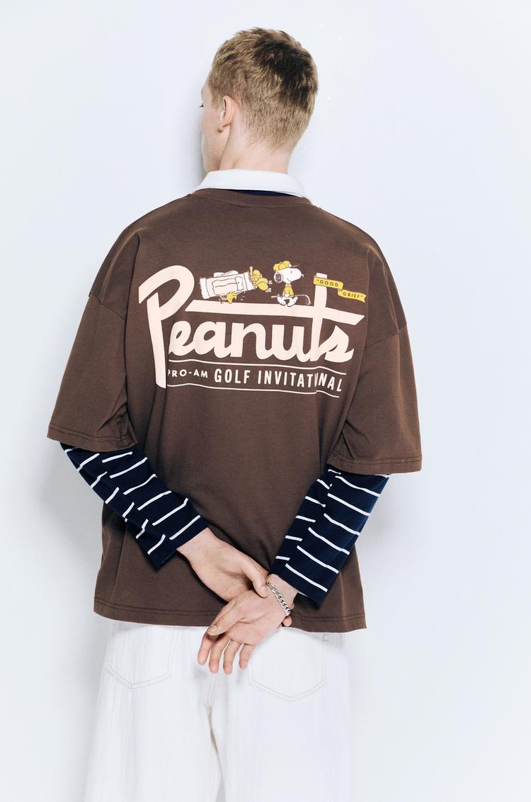 

Футболка для гольфа со Снупи Pull And Bear, коричневый