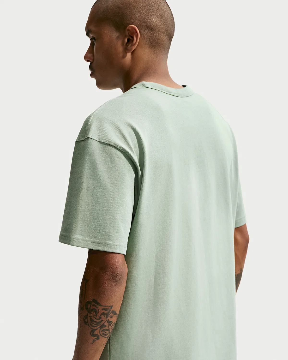 Футболка Nike Sportswear Premium Essentials, Steam — фото 2