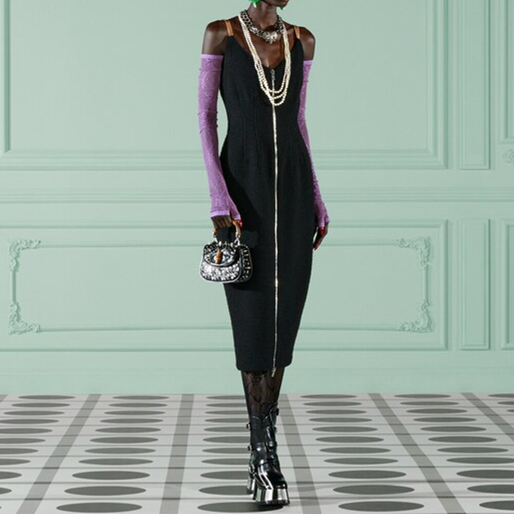 

Платье без рукавов женское черное Gucci